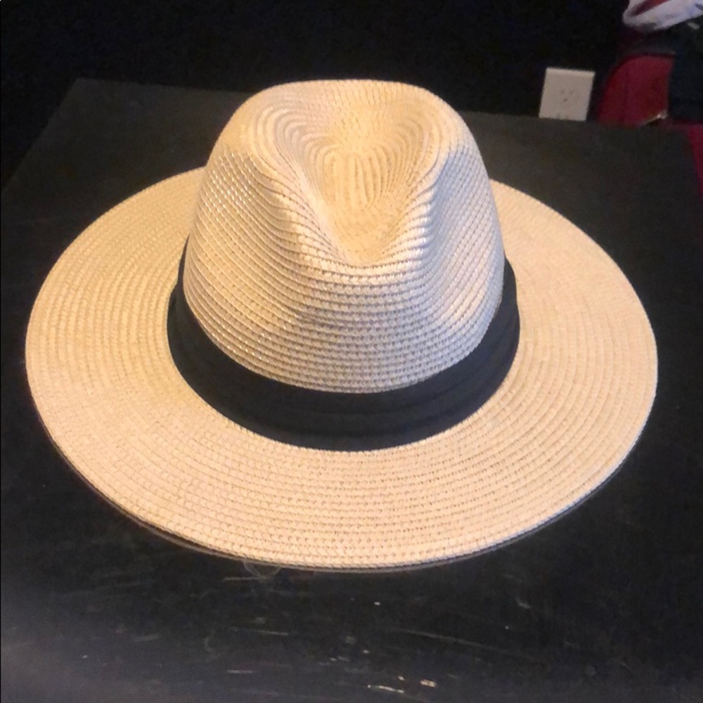 Brand new never worn Fedora!
